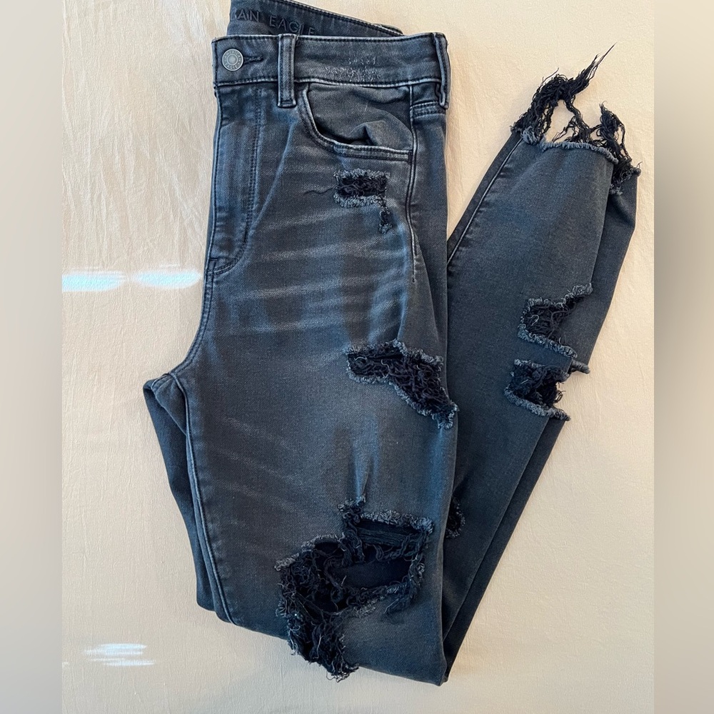 American Eagle black ripped jeans